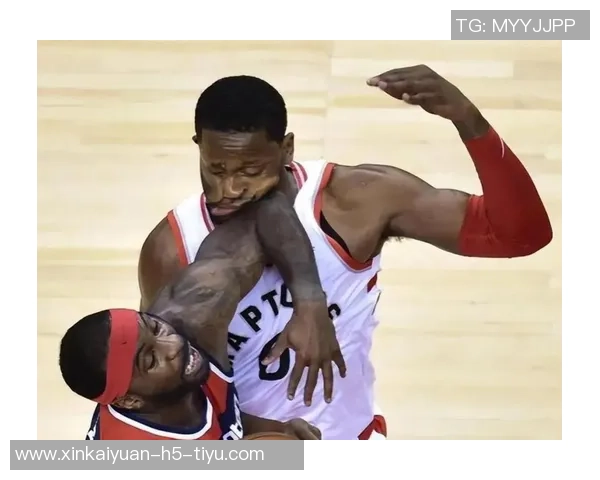 杰伦布朗盛赞小卡巅峰时期为历史上最杰出的攻防一体球员之一